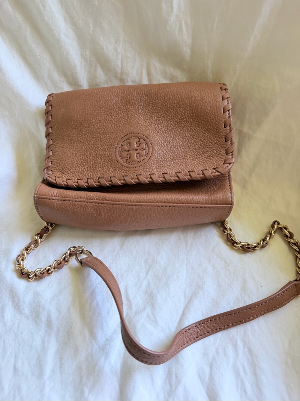 Tory Burch Whipstitch Leather Crossbody in Blush Tan with Gold Chain